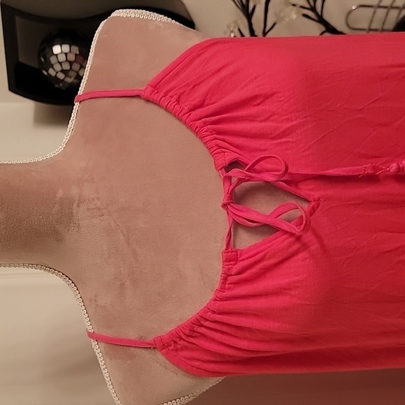 Tommy Bahama Fuscia Halter Top, Sealight Tassel Hem, Size M, EUC! - Picture 2 of 6